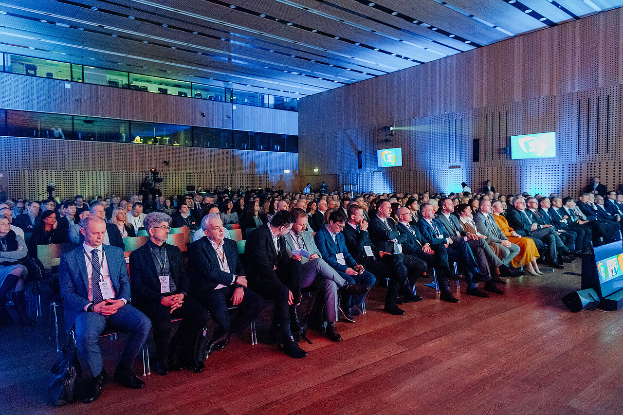 Konferenca Dual - use 2026 - dvorana